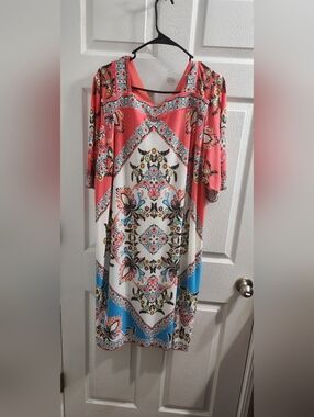 Studio One Coral, White & Blue Printed V-Neck Dress/Sheath